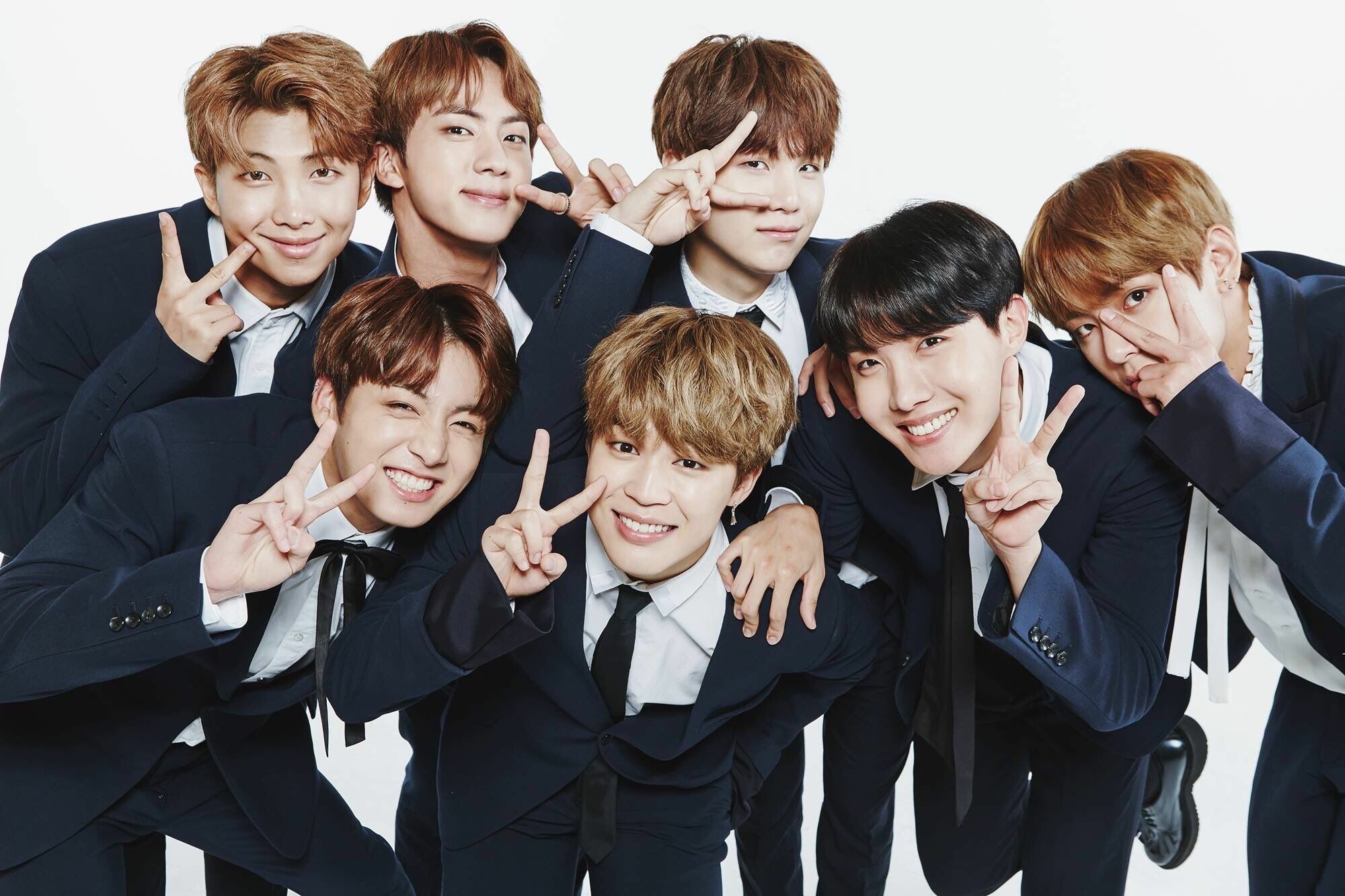 BTS үзвэртэй аялал tour image